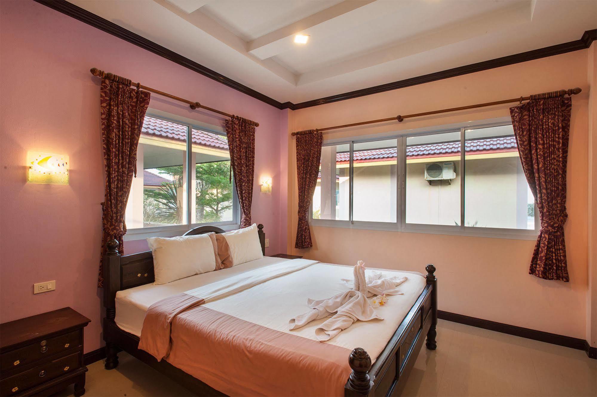 Chonnapha Resort Khanom Exterior photo